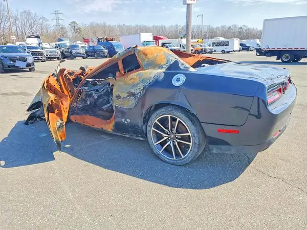 2C3CDZBT5PH504034 2023 DODGE CHALLENGER - Image 2