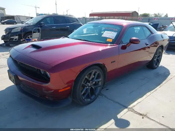 2C3CDZBT5PH562421 2023 DODGE CHALLENGER - Image 2