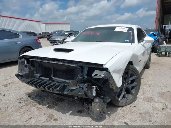 2C3CDZBT5PH662325 2023 DODGE CHALLENGER - Image 2