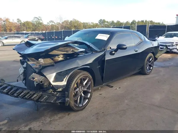 2C3CDZBT5PH668898 2023 DODGE CHALLENGER - Image 2