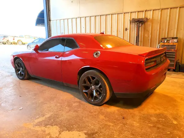 2C3CDZBT6GH125379 2016 DODGE CHALLENGER - Image 2