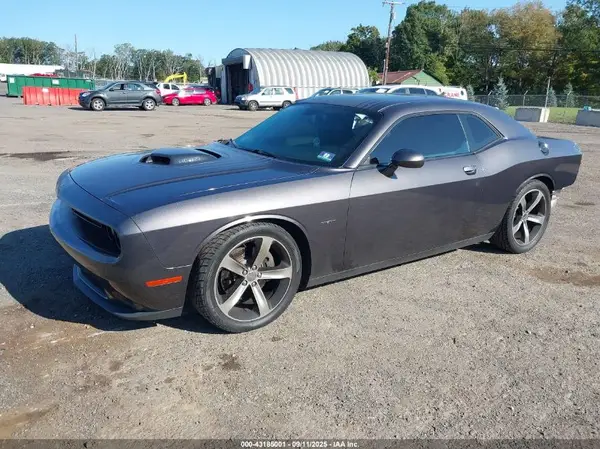 2C3CDZBT6GH217785 2016 DODGE CHALLENGER - Image 2