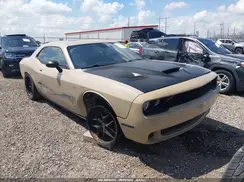 2C3CDZBT6GH288212 2016 DODGE CHALLENGER