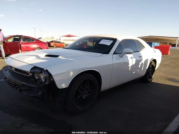 2C3CDZBT6GH299971 2016 DODGE CHALLENGER - Image 2