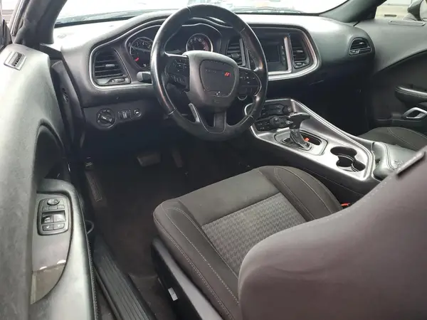 2C3CDZBT6HH658057 2017 DODGE CHALLENGER - Image 8
