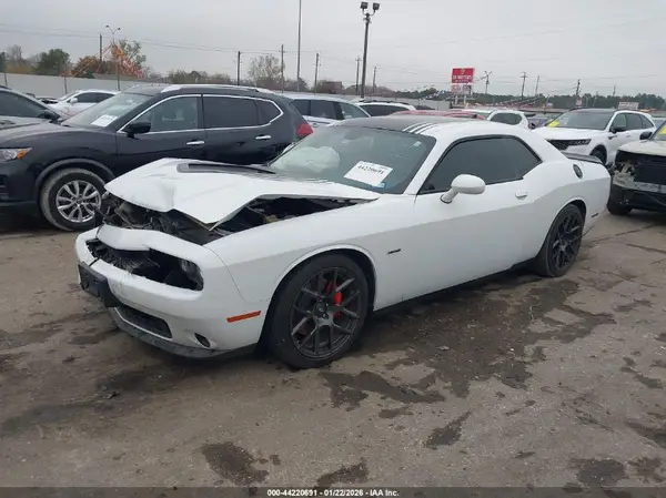 2C3CDZBT6JH195679 2018 DODGE CHALLENGER - Image 2