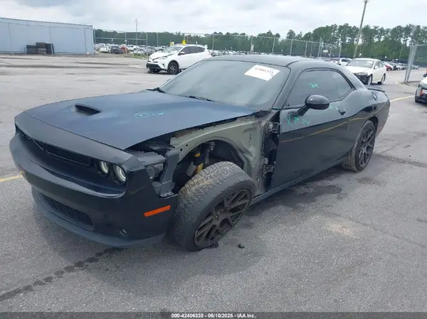 2C3CDZBT6JH215459 2018 DODGE CHALLENGER - Image 2