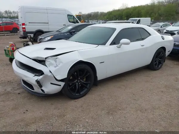 2C3CDZBT6JH334435 2018 DODGE CHALLENGER - Image 2