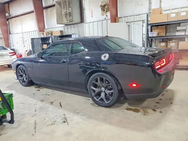 2C3CDZBT6KH556877 2019 DODGE CHALLENGER - Image 2