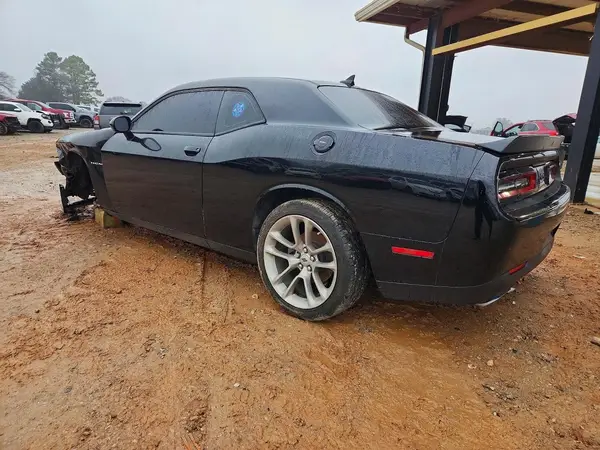 2C3CDZBT6LH218588 2020 DODGE CHALLENGER - Image 2