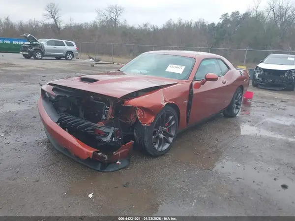 2C3CDZBT6PH521814 2023 DODGE CHALLENGER - Image 2