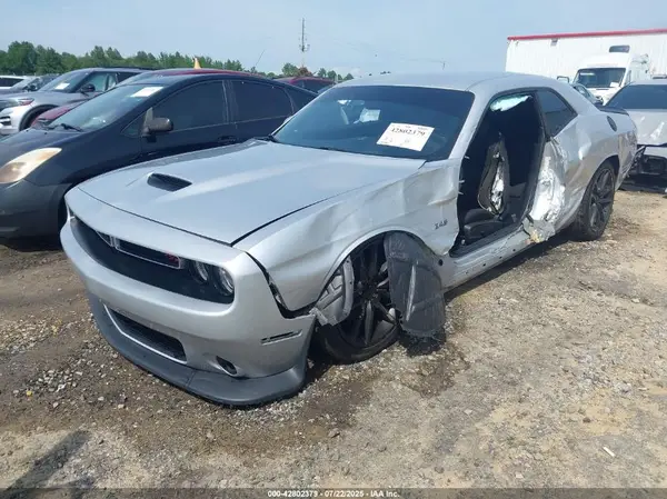 2C3CDZBT6PH525846 2023 DODGE CHALLENGER - Image 2