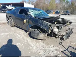 2C3CDZBT7GH138285 2016 DODGE CHALLENGER