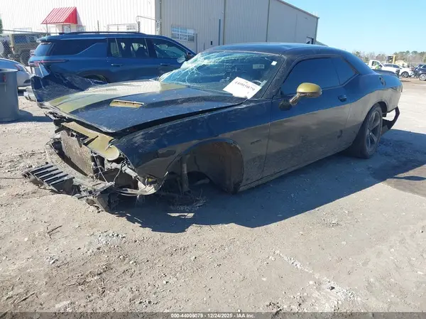 2C3CDZBT7GH138285 2016 DODGE CHALLENGER - Image 2