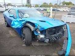 2C3CDZBT7GH201885 2016 DODGE CHALLENGER