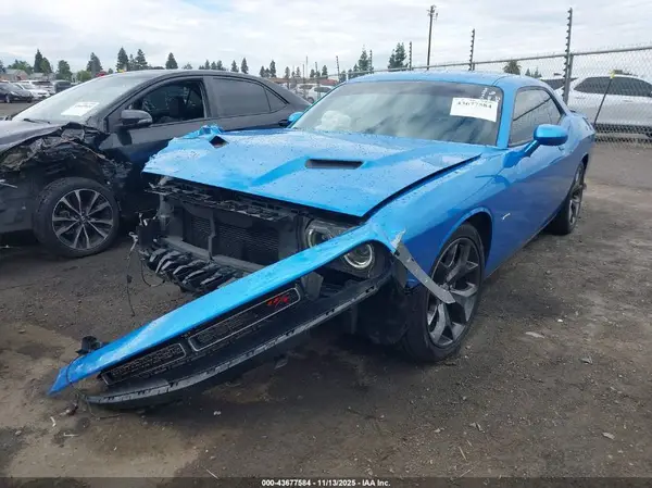 2C3CDZBT7GH201885 2016 DODGE CHALLENGER - Image 2