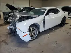 2C3CDZBT7GH232599 2016 DODGE CHALLENGER