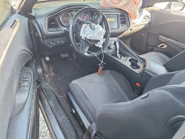 2C3CDZBT7GH271807 2016 DODGE CHALLENGER - Image 8