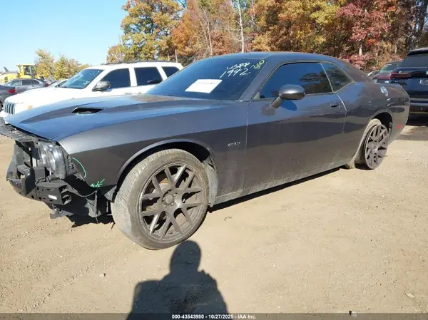 2C3CDZBT7GH331942 2016 DODGE CHALLENGER - Image 2