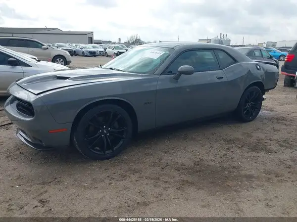 2C3CDZBT7HH531673 2017 DODGE CHALLENGER - Image 2
