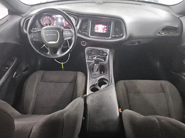 2C3CDZBT7HH568206 2017 DODGE CHALLENGER - Image 8