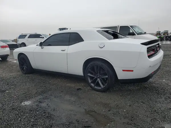 2C3CDZBT7HH589153 2017 DODGE CHALLENGER - Image 2