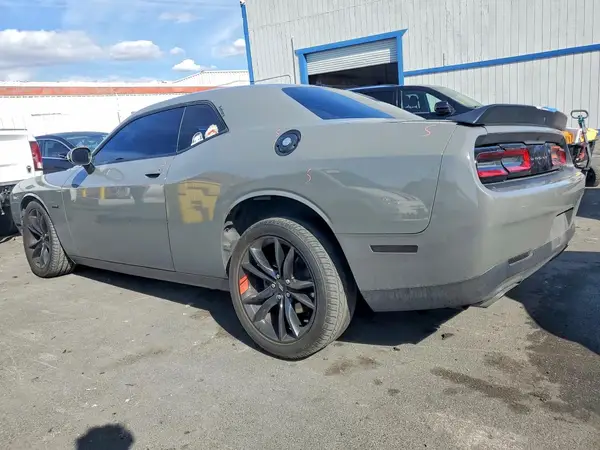 2C3CDZBT7HH611068 2017 DODGE CHALLENGER - Image 2