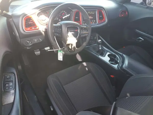 2C3CDZBT7HH611068 2017 DODGE CHALLENGER - Image 8