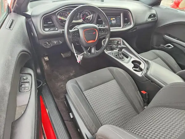 2C3CDZBT7HH658326 2017 DODGE CHALLENGER - Image 8