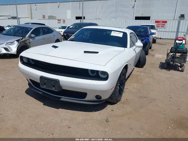 2C3CDZBT7JH288002 2018 DODGE CHALLENGER - Image 2