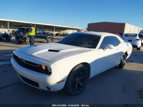 2C3CDZBT7JH294401 2018 DODGE CHALLENGER - Image 2