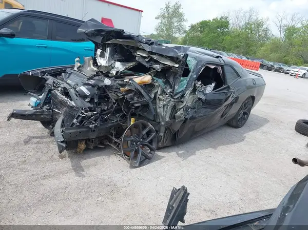 2C3CDZBT7KH521295 2019 DODGE CHALLENGER - Image 2