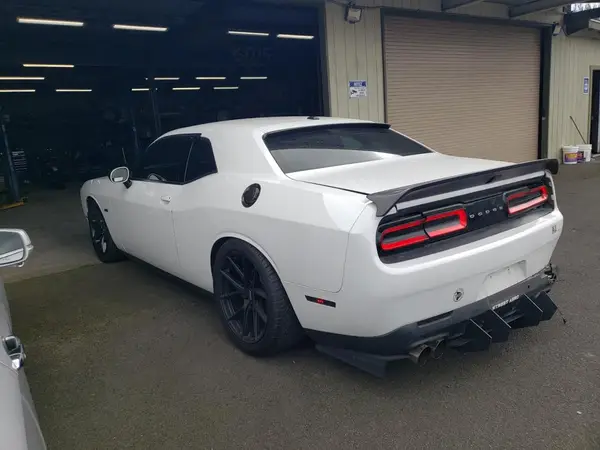 2C3CDZBT7KH556936 2019 DODGE CHALLENGER - Image 2