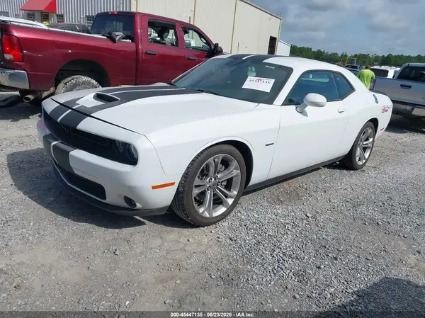 2C3CDZBT7LH124638 2020 DODGE CHALLENGER - Image 2