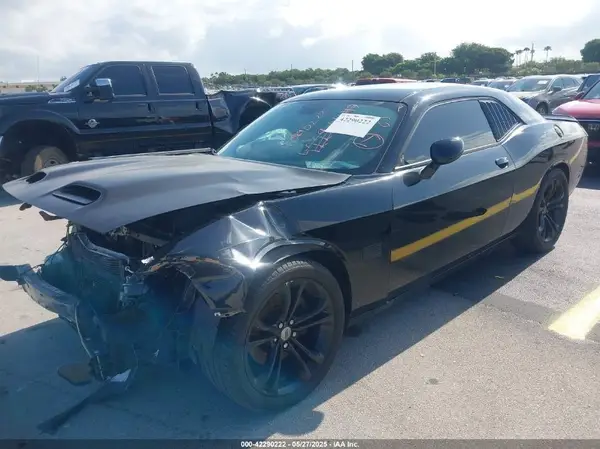 2C3CDZBT7LH142752 2020 DODGE CHALLENGER - Image 2
