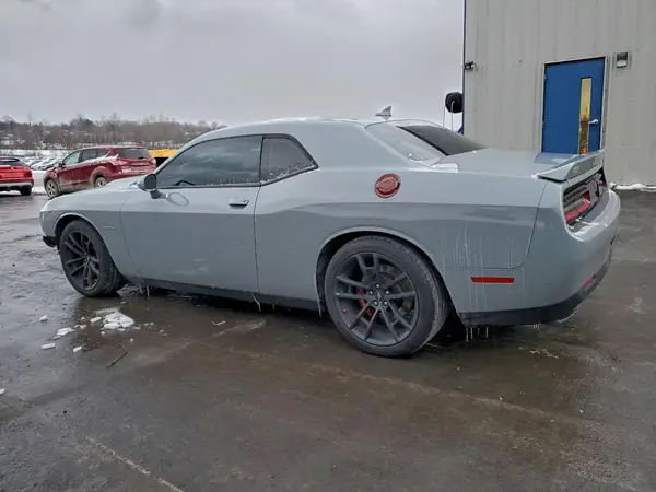 2C3CDZBT7LH197055 2020 DODGE CHALLENGER - Image 2