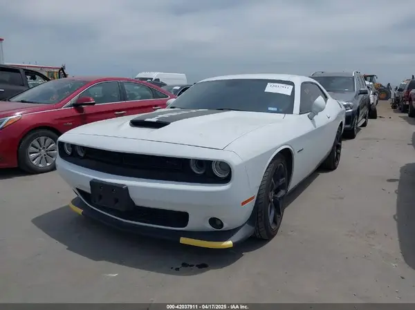 2C3CDZBT7MH506427 2021 DODGE CHALLENGER - Image 2