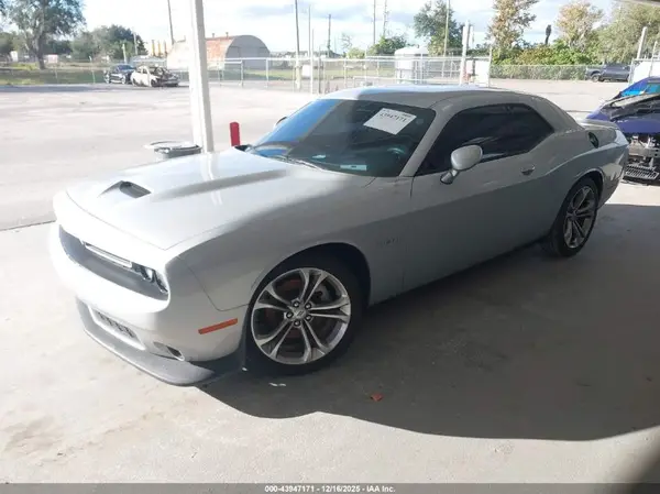 2C3CDZBT7MH542361 2021 DODGE CHALLENGER - Image 2