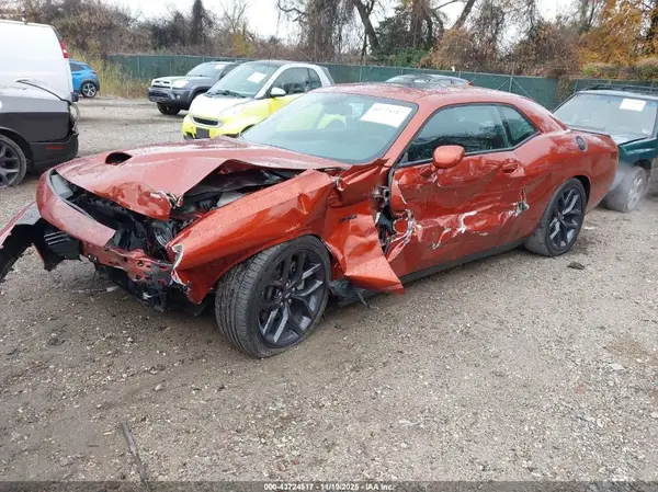 2C3CDZBT7PH614647 2023 DODGE CHALLENGER - Image 2