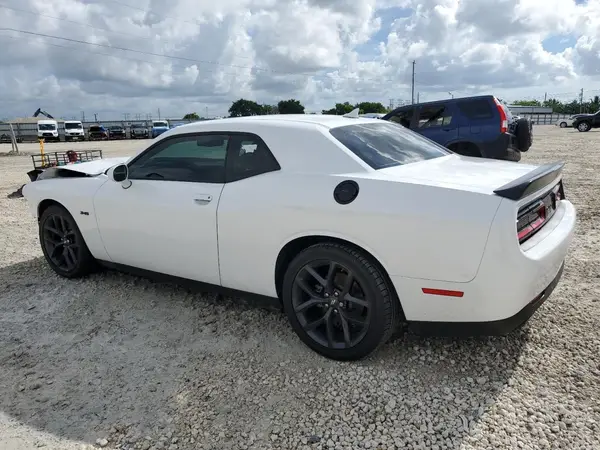 2C3CDZBT7PH695259 2023 DODGE CHALLENGER - Image 2