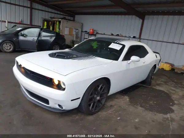 2C3CDZBT8GH232384 2016 DODGE CHALLENGER - Image 2
