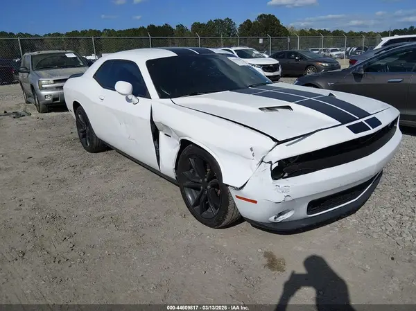 2C3CDZBT8GH284405 2016 DODGE CHALLENGER - Image 1
