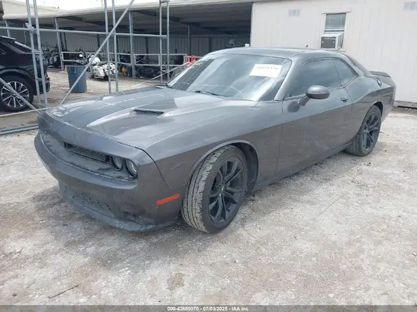 2C3CDZBT8HH613282 2017 DODGE CHALLENGER - Image 2