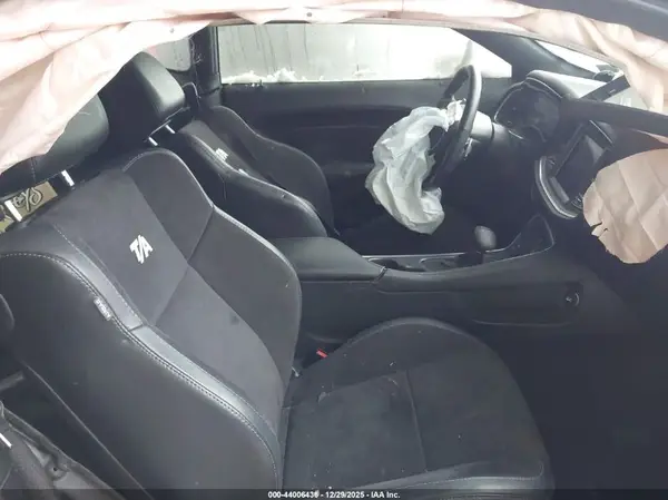 2C3CDZBT8HH632740 2017 DODGE CHALLENGER - Image 8
