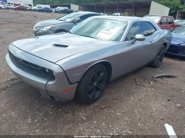 2C3CDZBT8HH656181 2017 DODGE CHALLENGER - Image 2