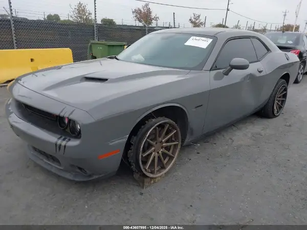 2C3CDZBT8HH665267 2017 DODGE CHALLENGER - Image 2