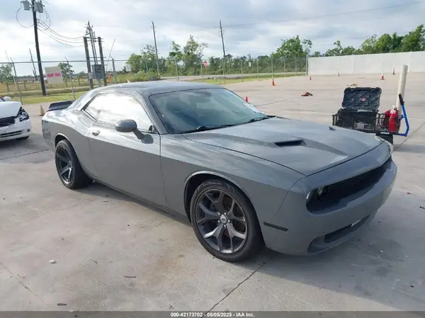 2C3CDZBT8HH666130 2017 DODGE CHALLENGER - Image 1
