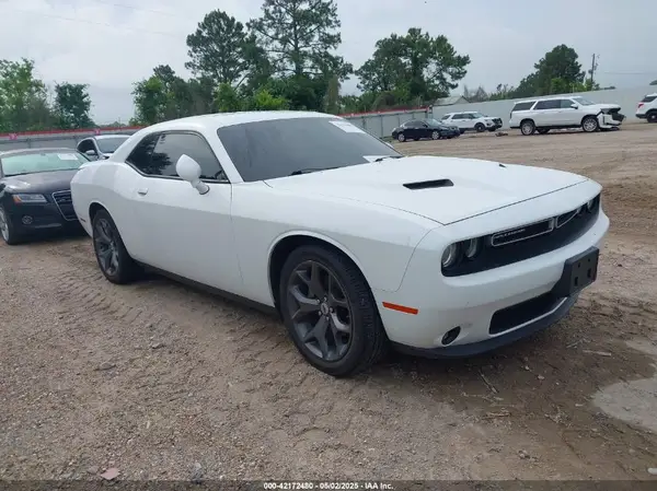 2C3CDZBT8JH131000 2018 DODGE CHALLENGER - Image 1