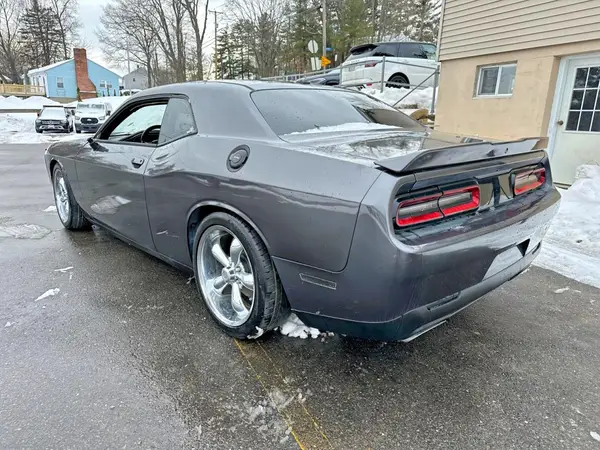 2C3CDZBT8JH141994 2018 DODGE CHALLENGER - Image 2