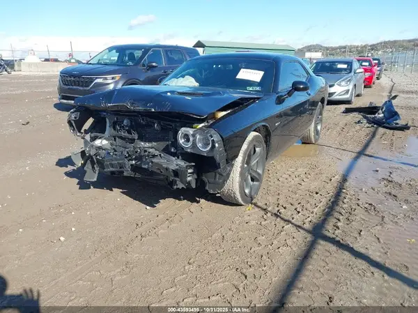 2C3CDZBT8JH220064 2018 DODGE CHALLENGER - Image 2